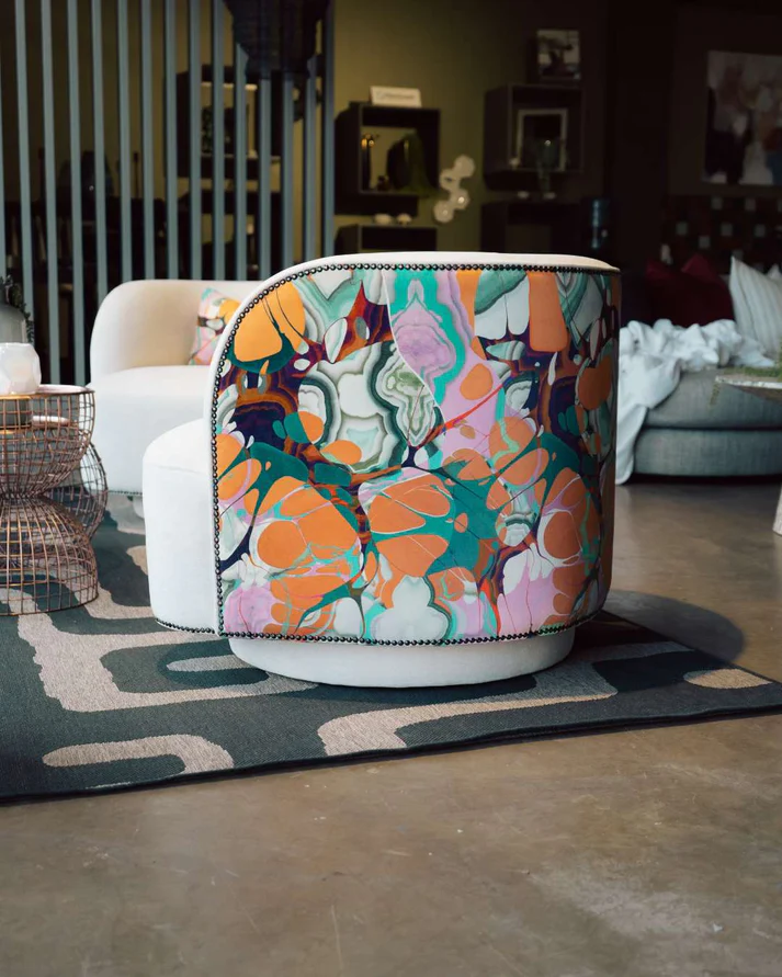 Christian Lacroix Dineo Swivel Chair - Image 4