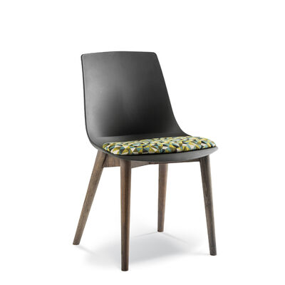 OBI Chair Polyprop Timber Legs